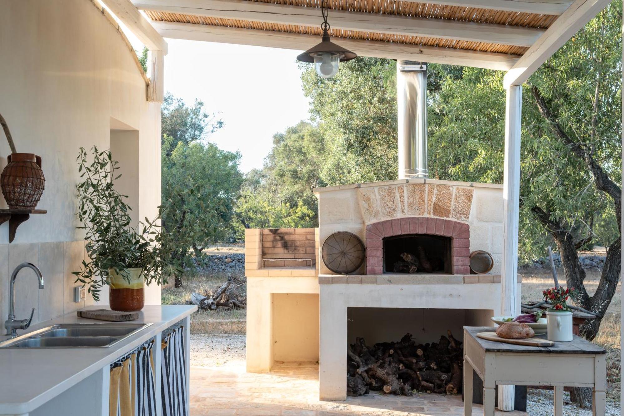 Trullo Fiorone With Private Pool Βίλα San Michele Salentino Εξωτερικό φωτογραφία